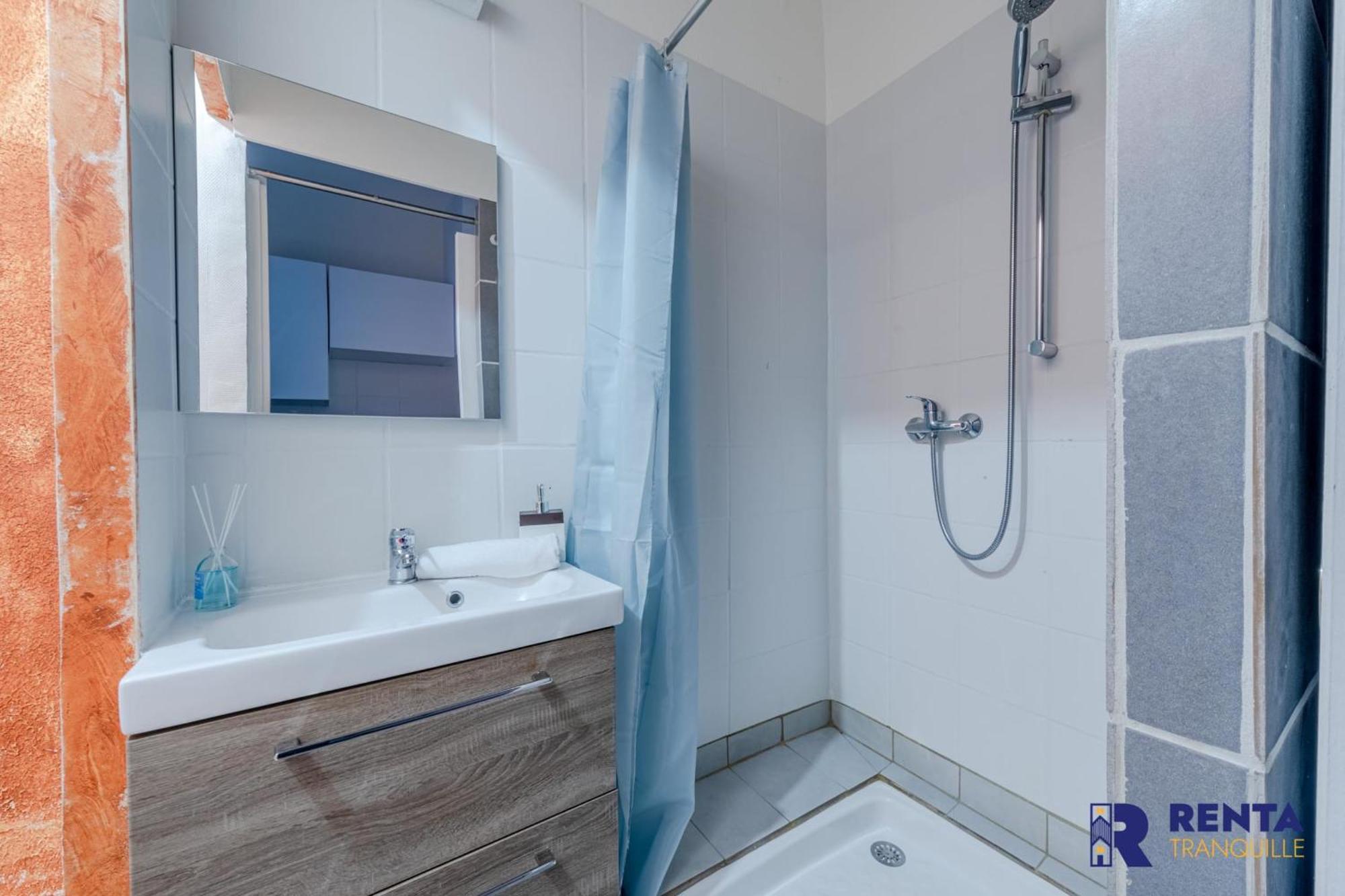 Entre Terre Et Mer Wifi Studio Cosy 2 Pers 페르피냥 외부 사진